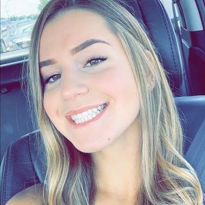 Meet your Posher, Natalie